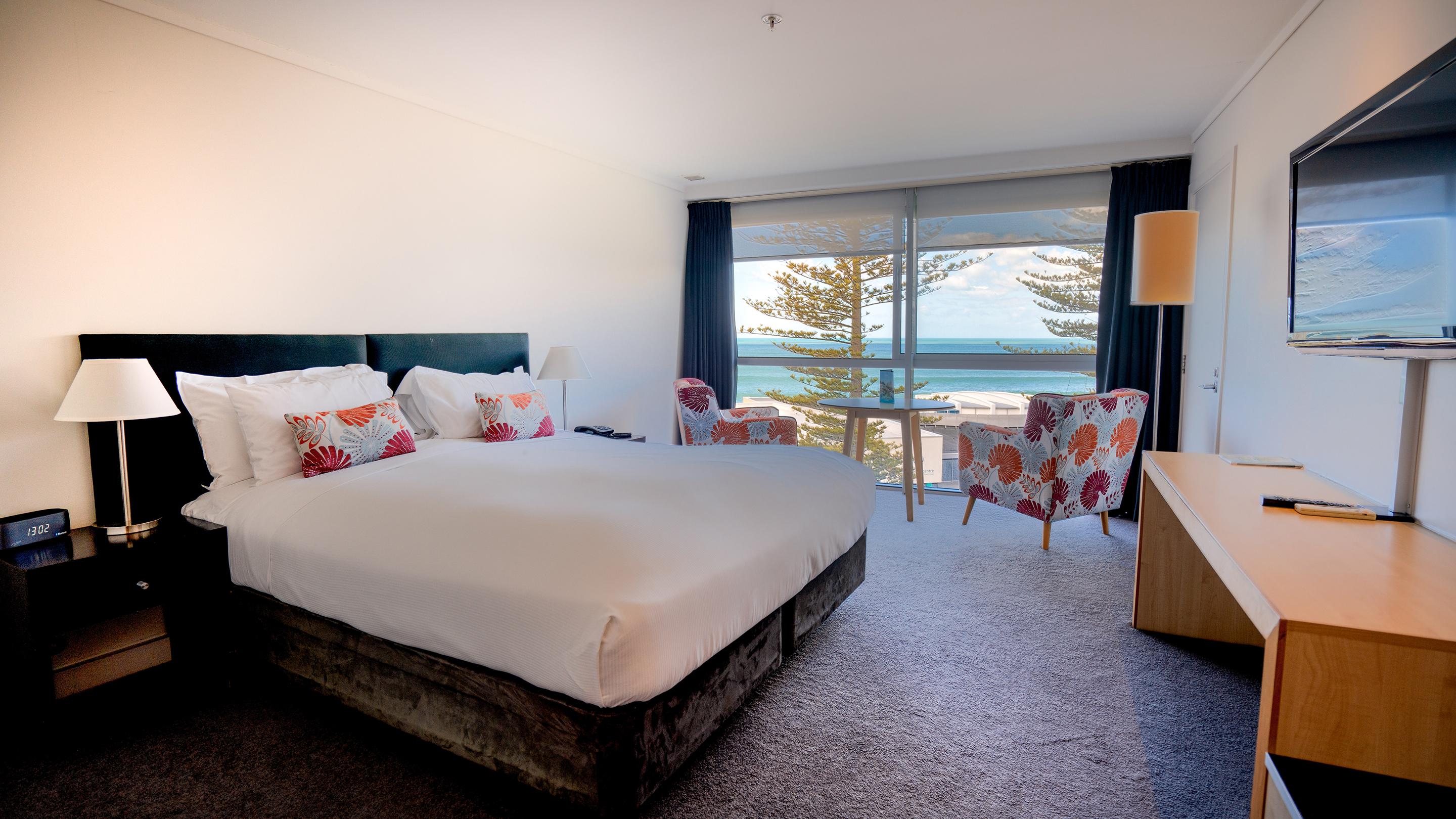Scenic Hotel Te Pania Нейпир Экстерьер фото